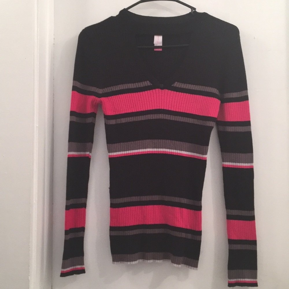 Woman’s XL15-17 Sweater